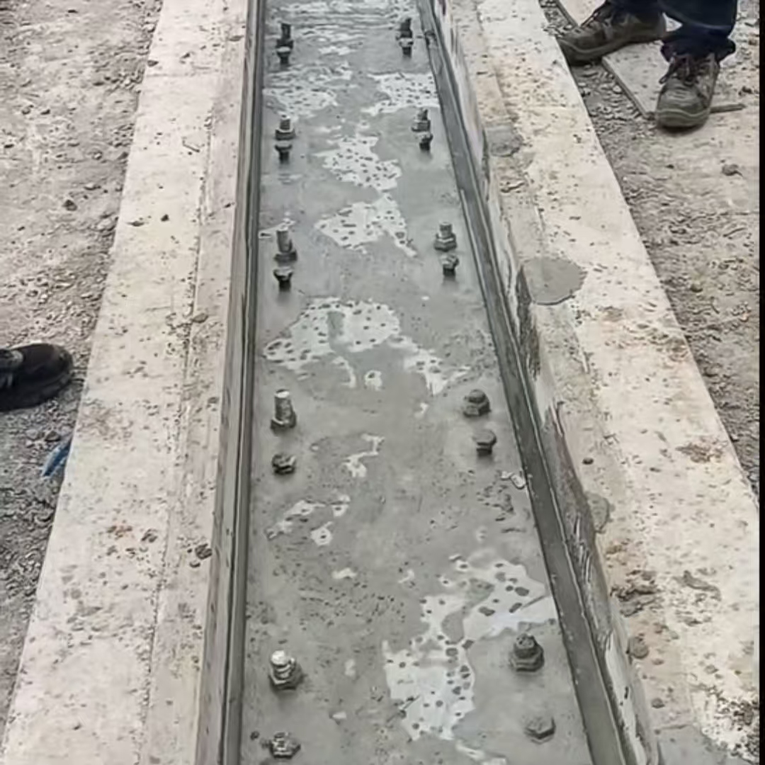 潮州港口码头起重机龙门吊重型机械设备稳固用早强快凝轨道胶泥